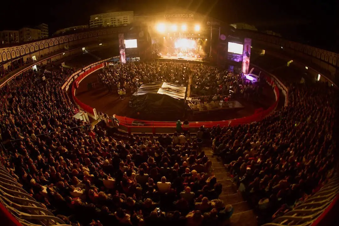 ROZALÉN - LA PLAZA SANTANDER 2024 - &copy;EL REY LAGARTÓN (10)