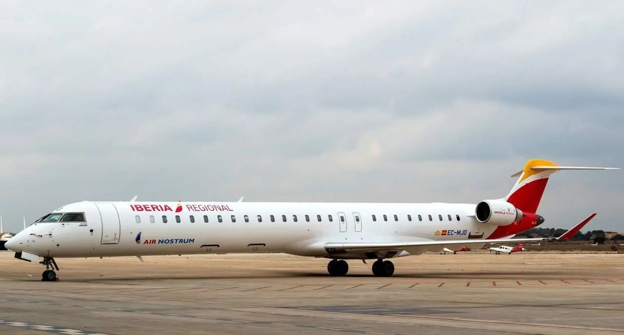 Turismo. Avi&oacute;n de CRL-1000 que operar&aacute; la conexi&oacute;n con Madrid. 15 OCTUBRE 2020 &copy; Oficina de comunicaci&oacute;n
