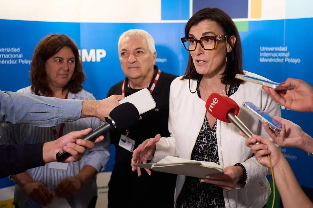 8/7/24 SANTANDER  uimp
La cultura del &aacute;rbol en la divulgaci&oacute;n cient&iacute;fica. &Aacute;rbol y ciudad: naturaleza, ciencia y cultura
Gema Igual, alcaldesa SDR; Mariano S&aacute;nchez Garc&iacute;a; Virginia Carracedo Mart&iacute;n

Foto:  Juanma Serrano
