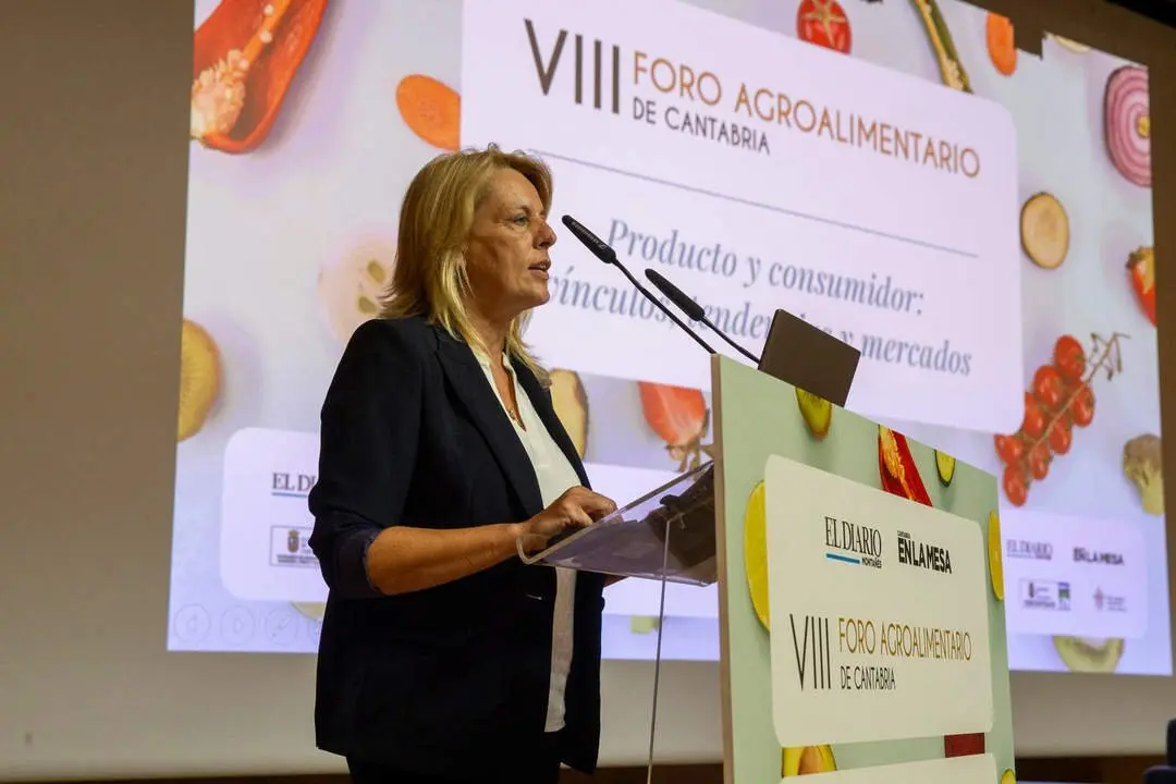 9:30 horas. Sal&oacute;n de actos de la Universidad Europea del Atl&aacute;ntico
La consejera de Desarrollo Rural, Ganader&iacute;a, Pesca y Alimentaci&oacute;n, Mar&iacute;a Jes&uacute;s
Susinos, inaugura el VIII Foro Agroalimentario de Cantabria. 24 SEP 24 &copy; Miguel De la Parra