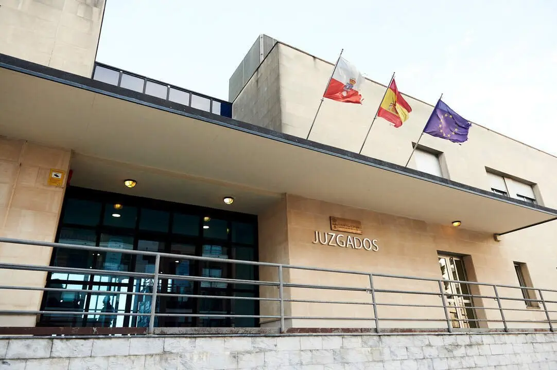 13/11/2020  CATRO URDIALES
EP juicio Castro 




FOTO: Juan Manuel Serrano Arce