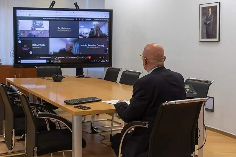 09:30 horas. Despacho del consejero

El consejero de Salud, C&eacute;sar Pascual, participa, por videoconferencia, en el Pleno del Consejo Interterritorial del Sistema Nacional de Salud.