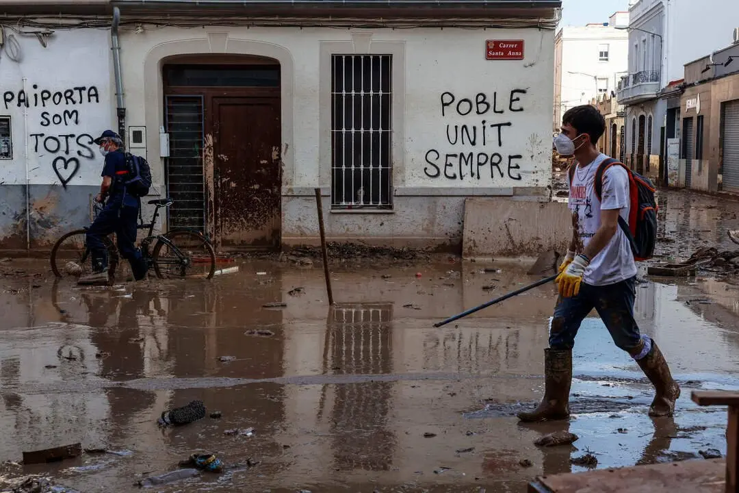 ROBER SOLSONA&hellip;.20241106&hellip;VALENCIA&hellip;&hellip;EN PAIPORTA RESTOS DE LA DANA.