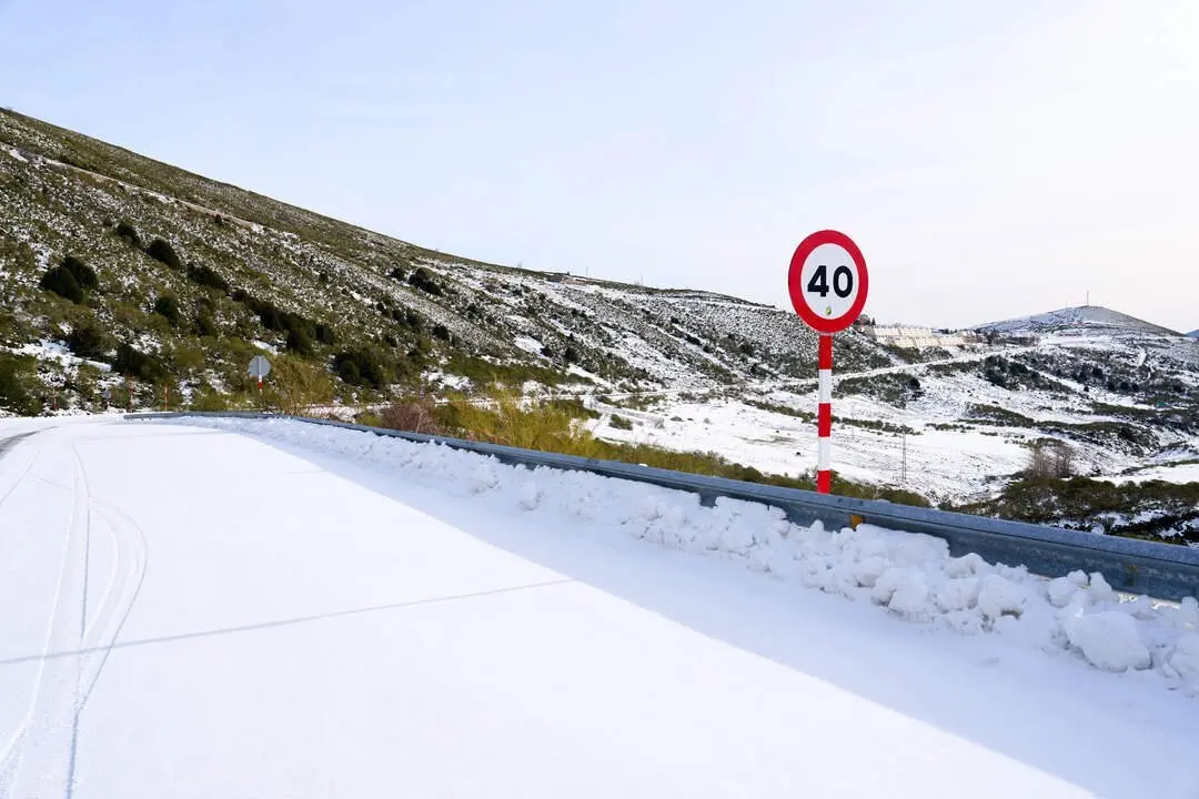 5/12/23  ALTO CAMPO
NIEVE EN ALTO CAMPO 



FOTO: Juan Manuel Serrano Arce
