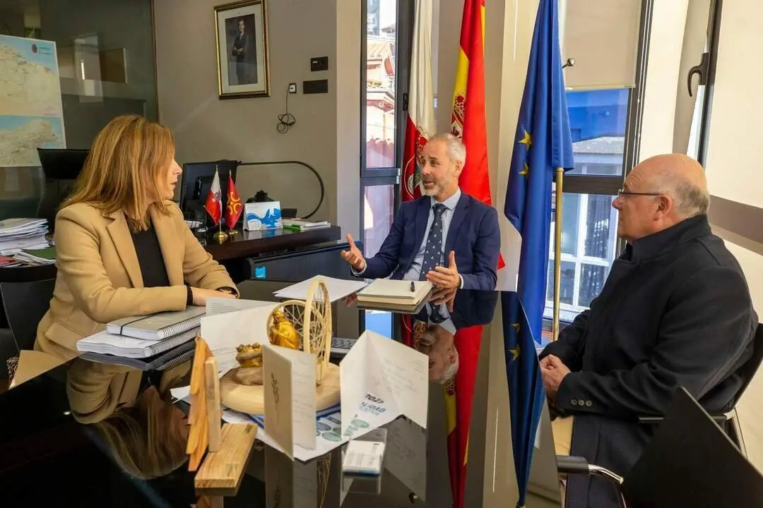 12:00 horas. Despacho del consejero

El consejero de Educaci&oacute;n, Formaci&oacute;n Profesional y Universidades, Sergio Silva, se re&uacute;ne con la alcaldesa de Medio Cudeyo, Mar&iacute;a Higuera.
27 DIC 24 &copy; Miguel De la Parra