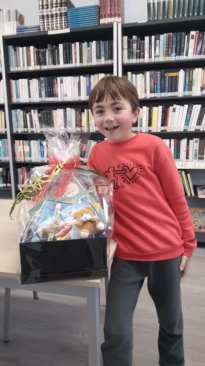 GANADORES SORTEO CESTAS BIBILIOTEC AS MUNICIPALES PI&Eacute;LAGOS -Mario