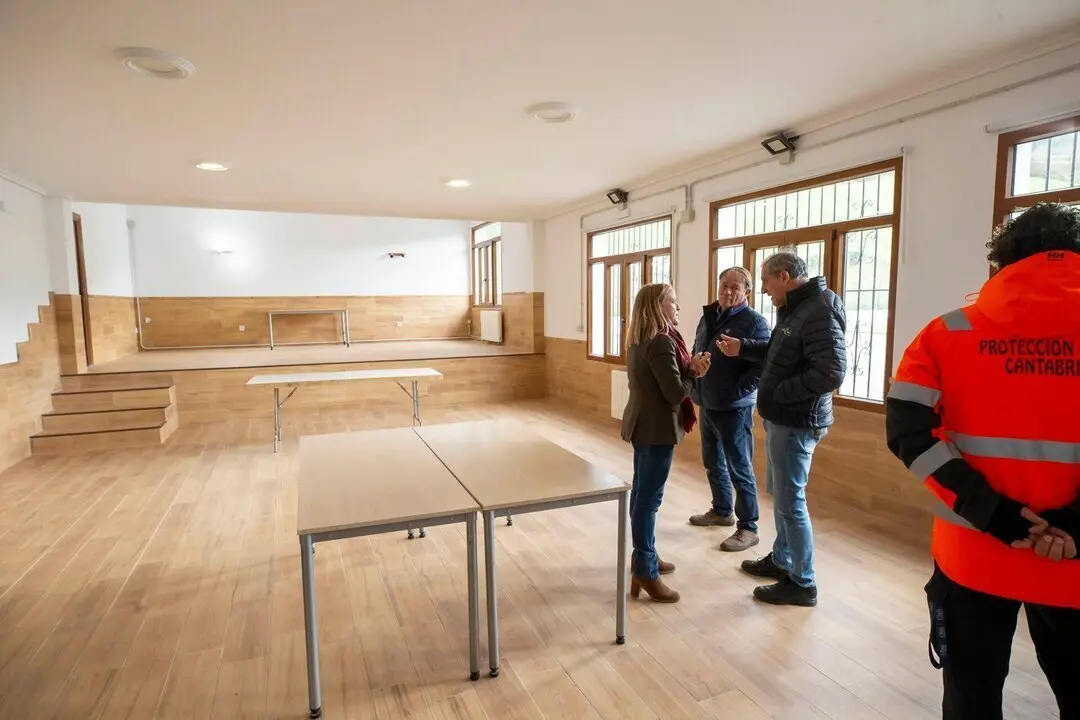 11:00 horas. Tama
La consejera de Presidencia, Justicia, Seguridad y Simplificaci&oacute;n Administrativa,
Isabel Urrutia, visita la obra de remodelaci&oacute;n de un edificio p&uacute;blico en Tama. 29 enero 2024 &copy; Miguel De la Parra