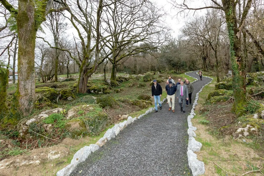 10:30 horas. Voto https://maps.app.goo.gl/Td6EHxZYfpEMCk2V6

El consejero de Fomento, Vivienda, Ordenaci&oacute;n del Territorio y Medio Ambiente, Roberto Media, inaugura actuaciones de asfaltado y la mejora del &aacute;rea recreativa de La Malosa.