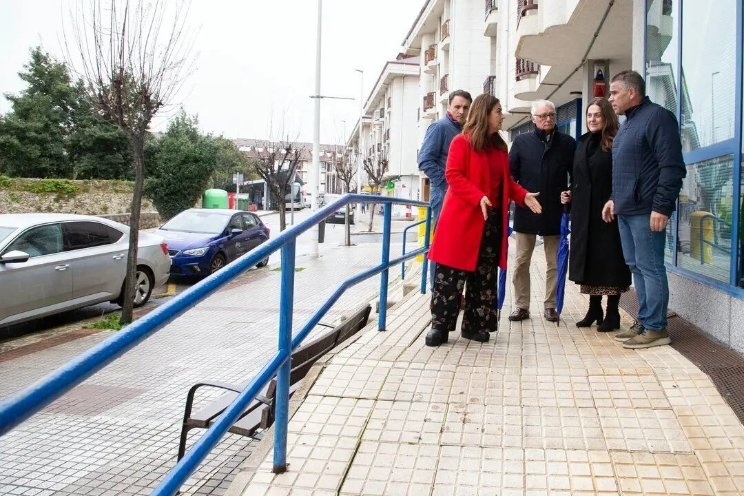 Ayuntamiento de Argo&ntilde;os (punto de encuentro)

La consejera de Inclusi&oacute;n Social, Juventud, Familias e Igualdad, Bego&ntilde;a G&oacute;mez, realiza una visita institucional al municipio (visita al Centro de D&iacute;a de Arnuero y la Sede de la Mancomunidad de Servicios Siete Villas). 
nr
25 feb 25