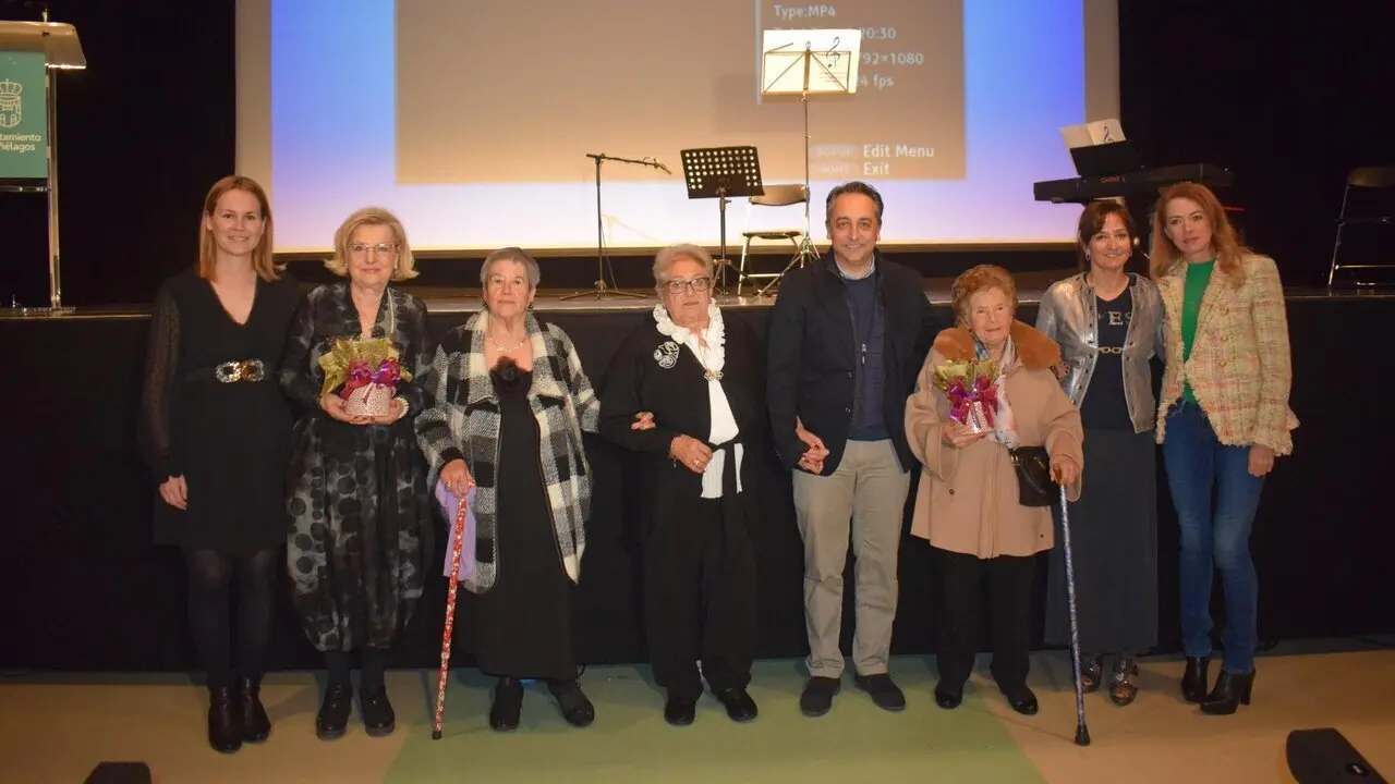 PRESENTACION DOCUMENTAL 'MUJERES  REFERENTES DE PIÉLAGOS' (23)