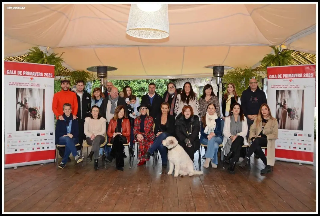 Gala de Primavera 2025 - Pres entación - Foto familia 1 