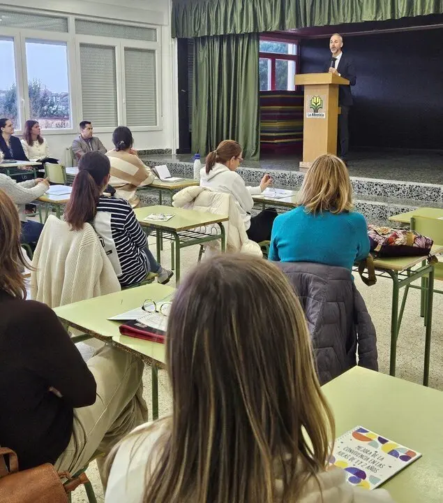 El consejero de Educaci&oacute;n inaugura el curso sobre resoluci&oacute;n de conflictos para T&eacute;cnicos de Educaci&oacute;n Superior de Educaci&oacute;n.
19 MAR 25