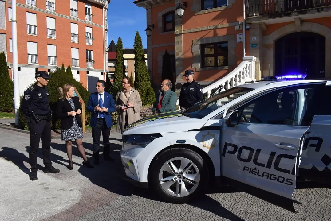 PRESENTACION NUEVO VECHICULO POLICIA LOCAL PIELAGOS (4)