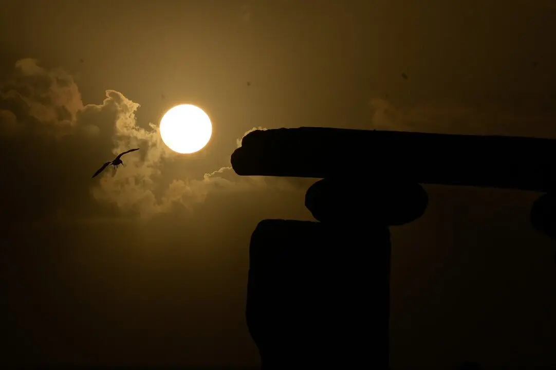 A Coru&ntilde;a
Eclipse solar visto desde el Monte de San Pedro
Solo visible un 2% pero no visible al final por la climatolog&iacute;a
08/04/2024
Foto: M. Dylan / Europa Press