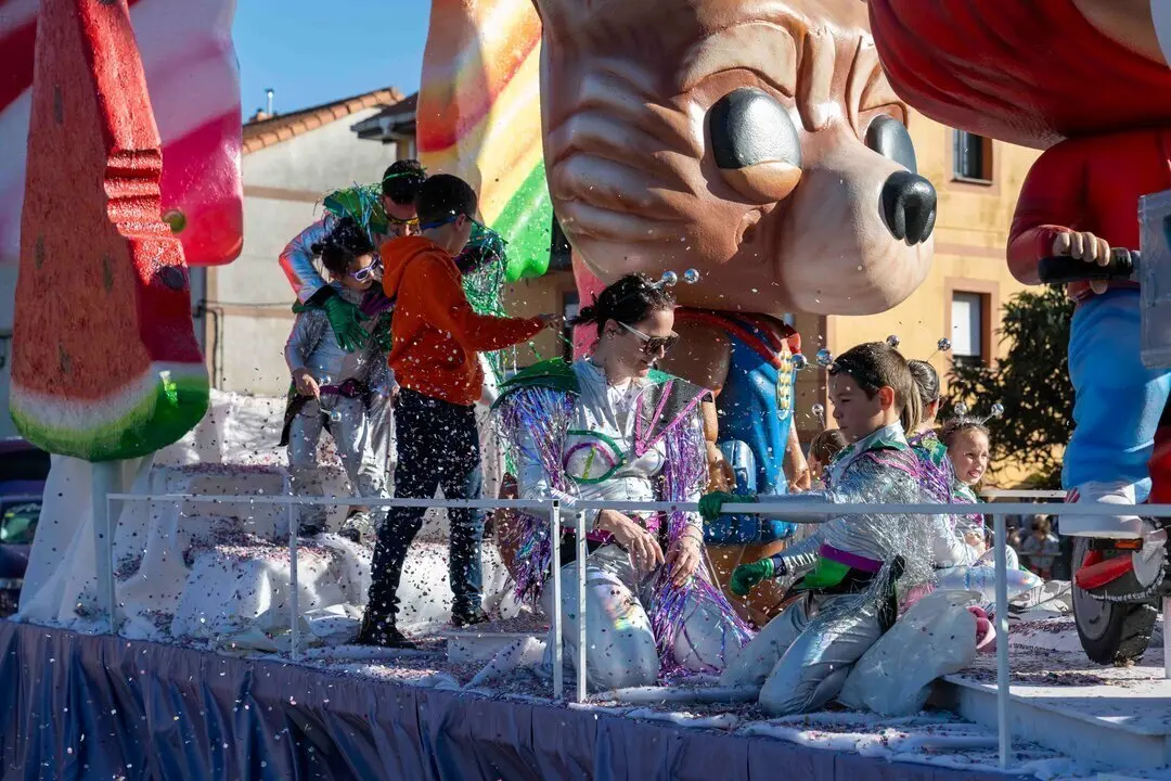 Desfile Fiestas San Jose 25-4