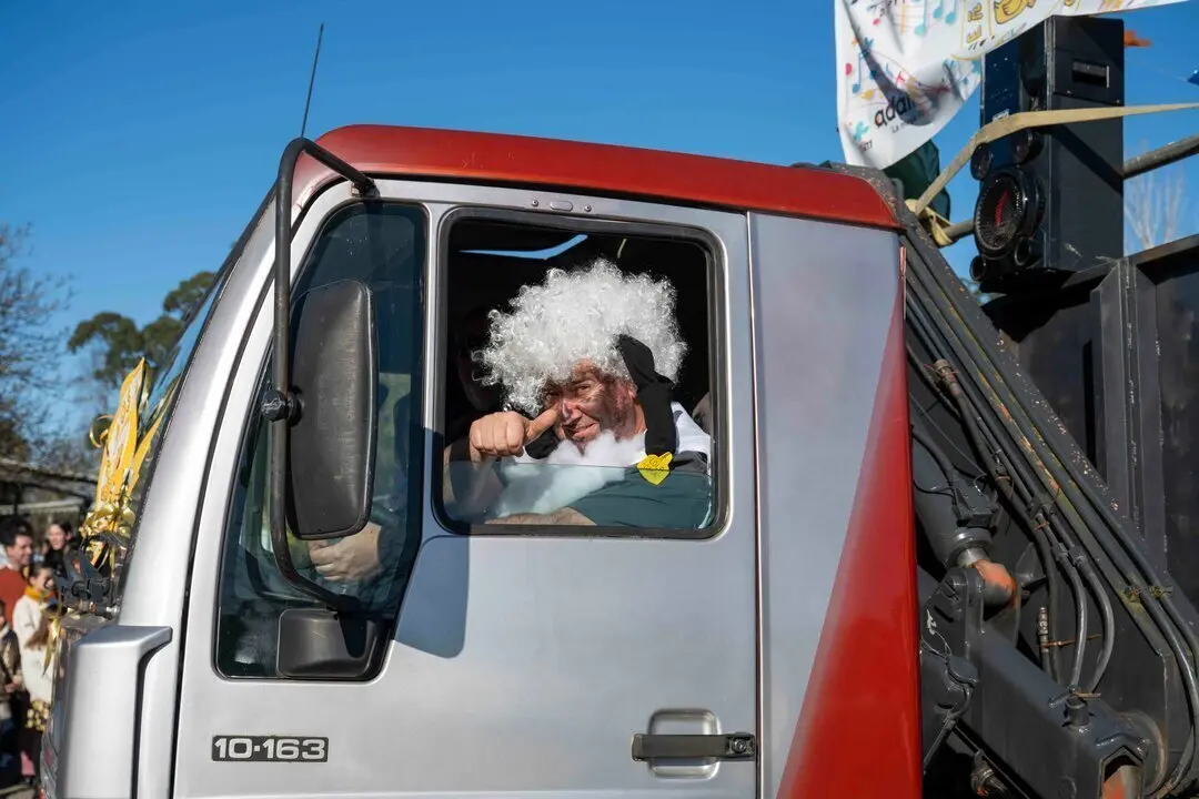 Desfile Fiestas San Jose 25-12