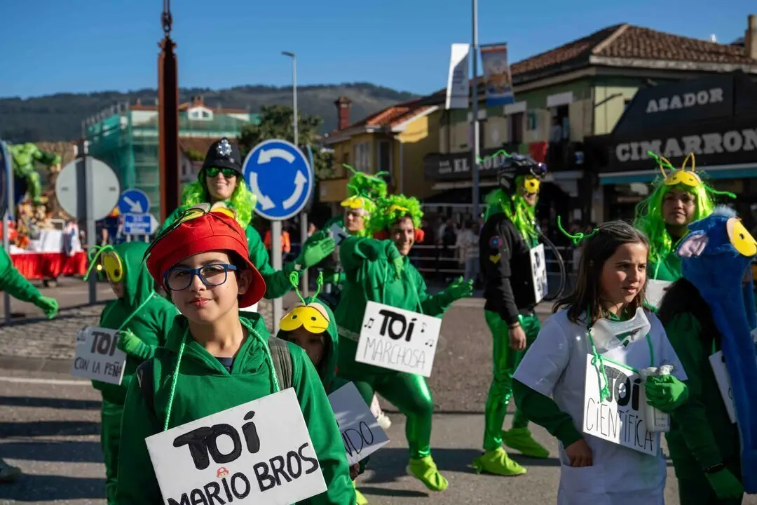 Desfile Fiestas San Jose 25-35