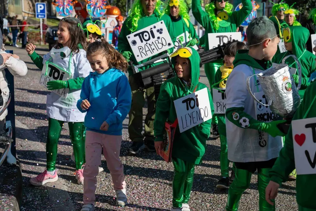 Desfile Fiestas San Jose 25-36
