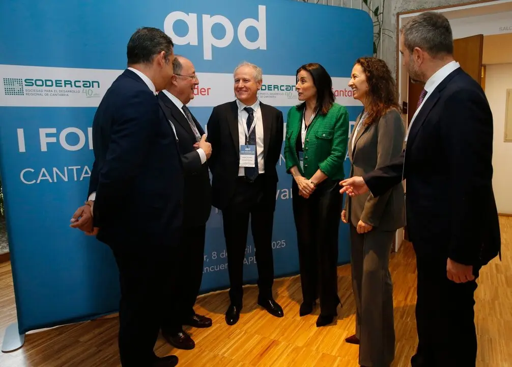 09:30 horas. Palacio de Exposiciones, Santander

El consejero de Industria, Empleo, Innovaci&oacute;n y Comercio, Eduardo Arasti, inaugura el I Foro Empresarial APD Cantabria, Castilla-Le&oacute;n y Asturias.
8 ABR 25