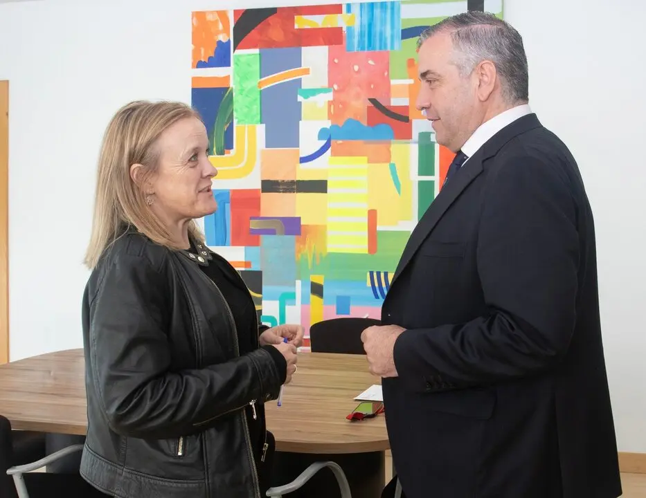 11:00 horas. Despacho de la consejera
La consejera de Presidencia, Justicia, Seguridad y Simplificaci&oacute;n Administrativa, Isabel Urrutia, recibe al decano del Colegio de la Abogac&iacute;a de Cantabria, Carlos P&eacute;rez S&aacute;nchez.

15/04/25
Eva Laza