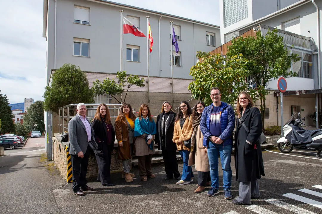 11:00 horas. Cl. Canalejas, 42. Santander
La consejera de Inclusi&oacute;n Social, Juventud, Familias e Igualdad, Bego&ntilde;a G&oacute;mez del R&iacute;o, presenta el nuevo programa de atenci&oacute;n a menores y j&oacute;venes que presentan conductas desadaptativas y/o de riesgo y a sus familiares. 16 abril 25 &copy; Miguel De la Parra