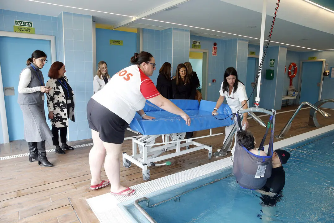 La consejera de Inclusi&oacute;n Social, Juventud, Familias e Igualdad, Bego&ntilde;a G&oacute;mez del R&iacute;o, visita el CAD de Sierrallana. 
21 abr 25