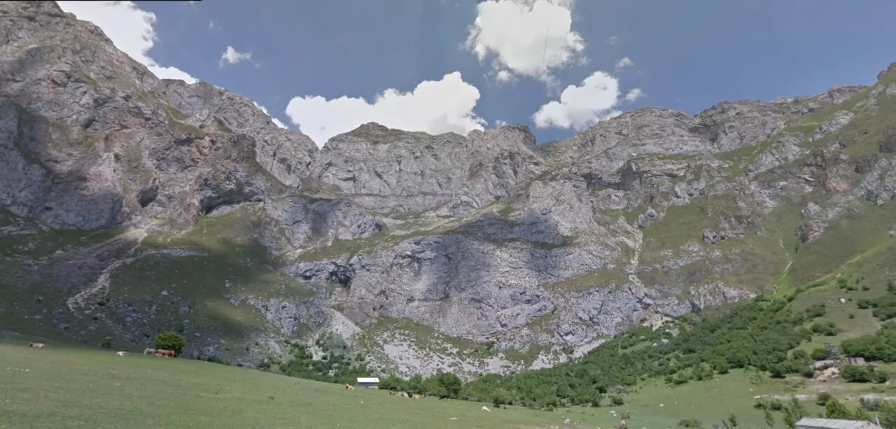 Captura de pantalla 2025-06-17 a las 23.16.38