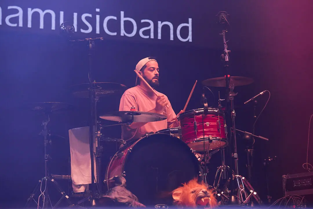 LEONA - MÚSICA EN GRANDE 2025 - EL REY LAGARTÓN (3)