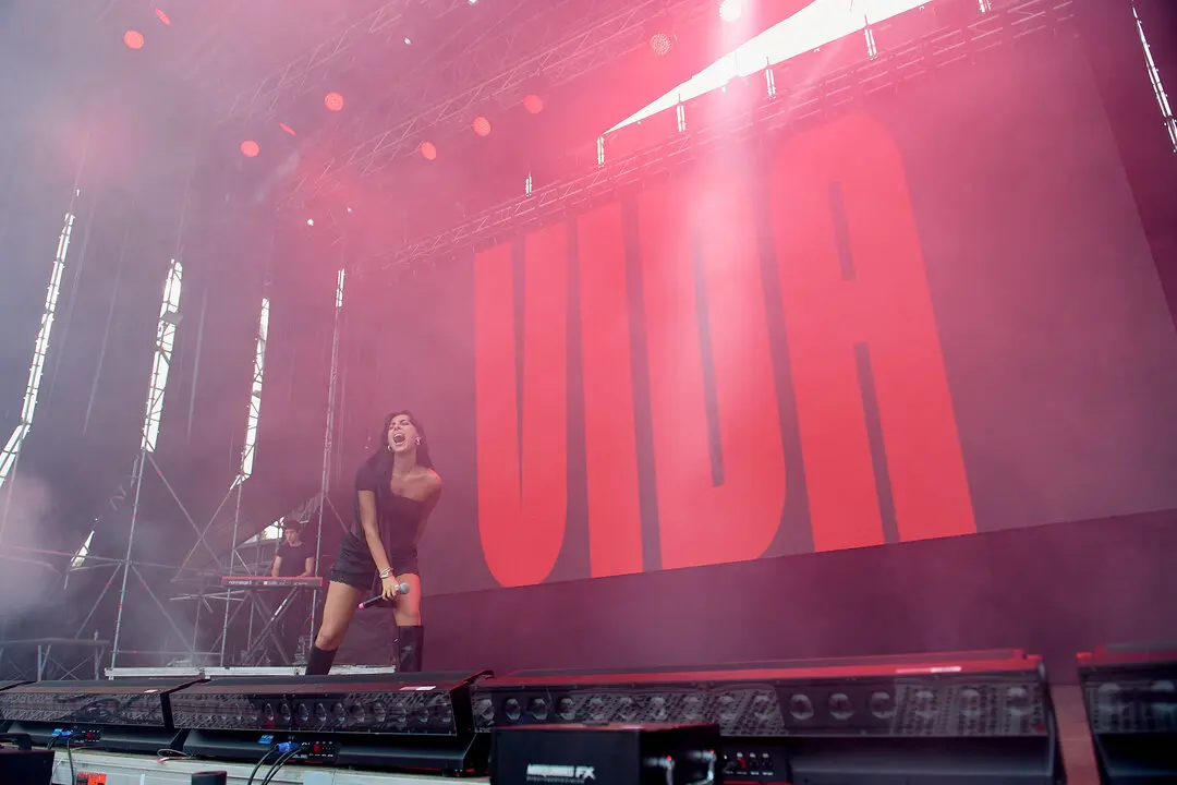 PAULA CENDEJAS - MÚSICA EN GRANDE 2025 - EL REY LAGARTÓN (5)