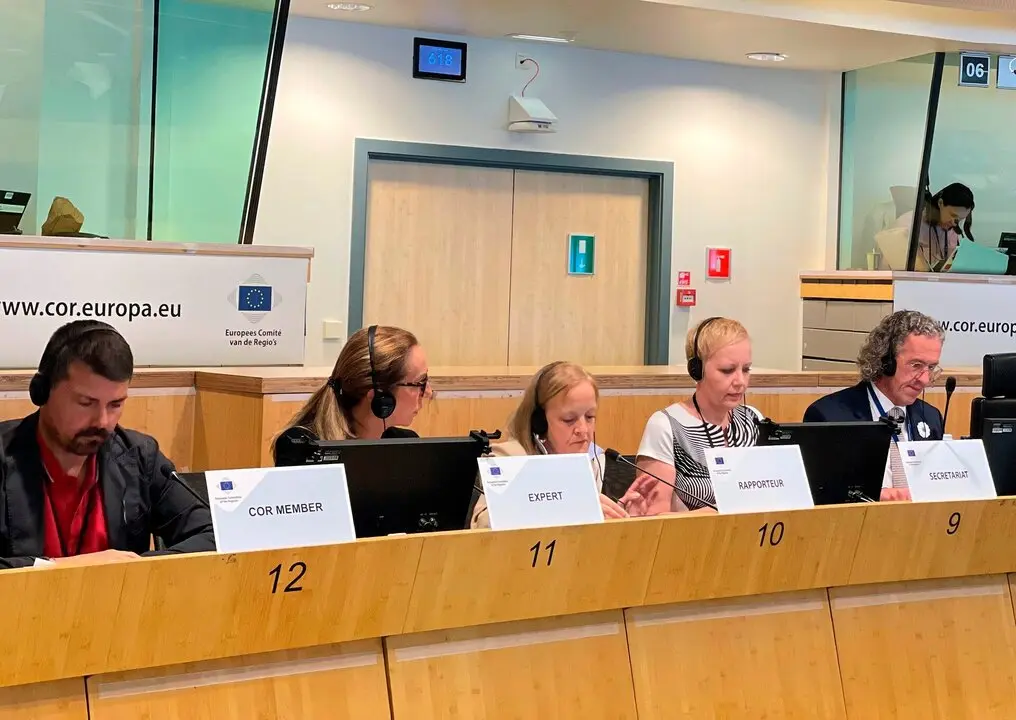 La consejera de Presidencia, Justicia, Seguridad y Simplificaci&oacute;n Administrativa, Isabel Urrutia, asiste a la reuni&oacute;n del grupo Popular Europeo preparatoria de la Comisi&oacute;n NAT