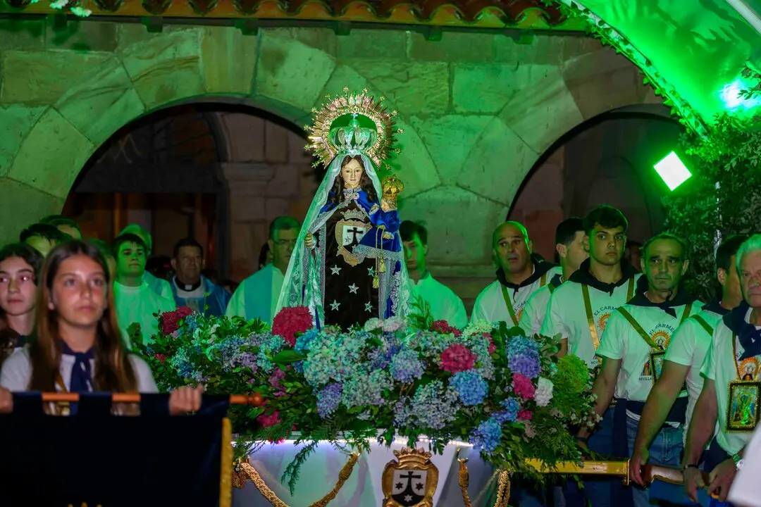El Carmen Revilla de Camargo 25-24