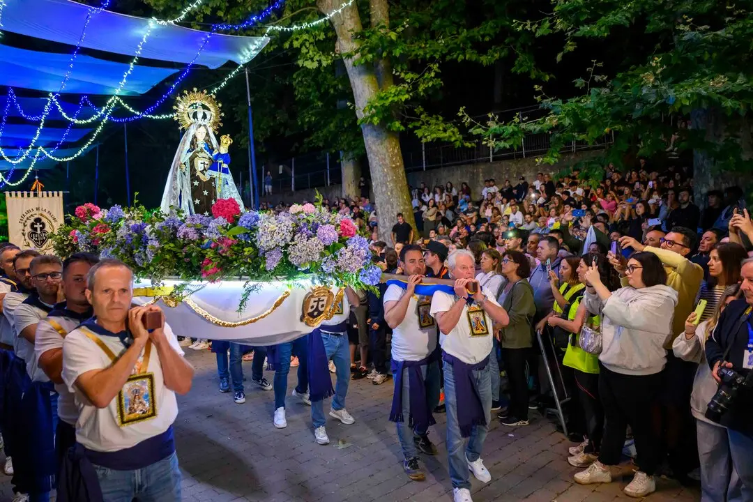El Carmen Revilla de Camargo 25-32