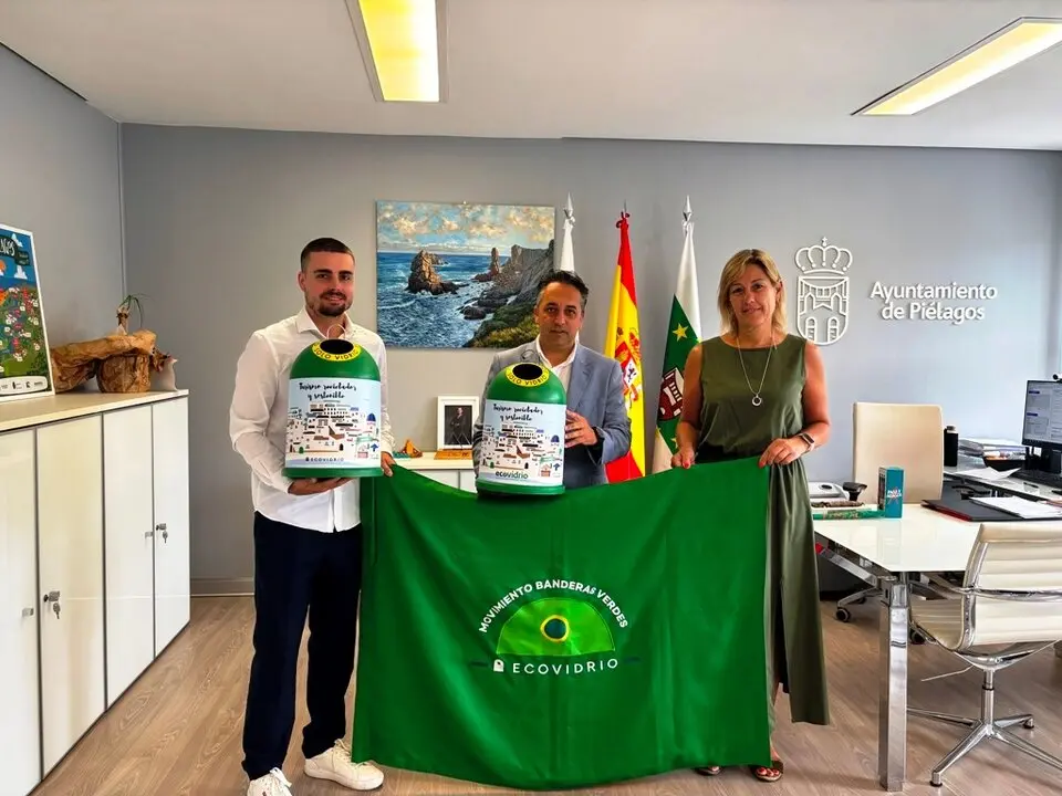 PRESENTACION CAMPANA BANDERA S VERDES - AYTO PI&Eacute;LAGOS