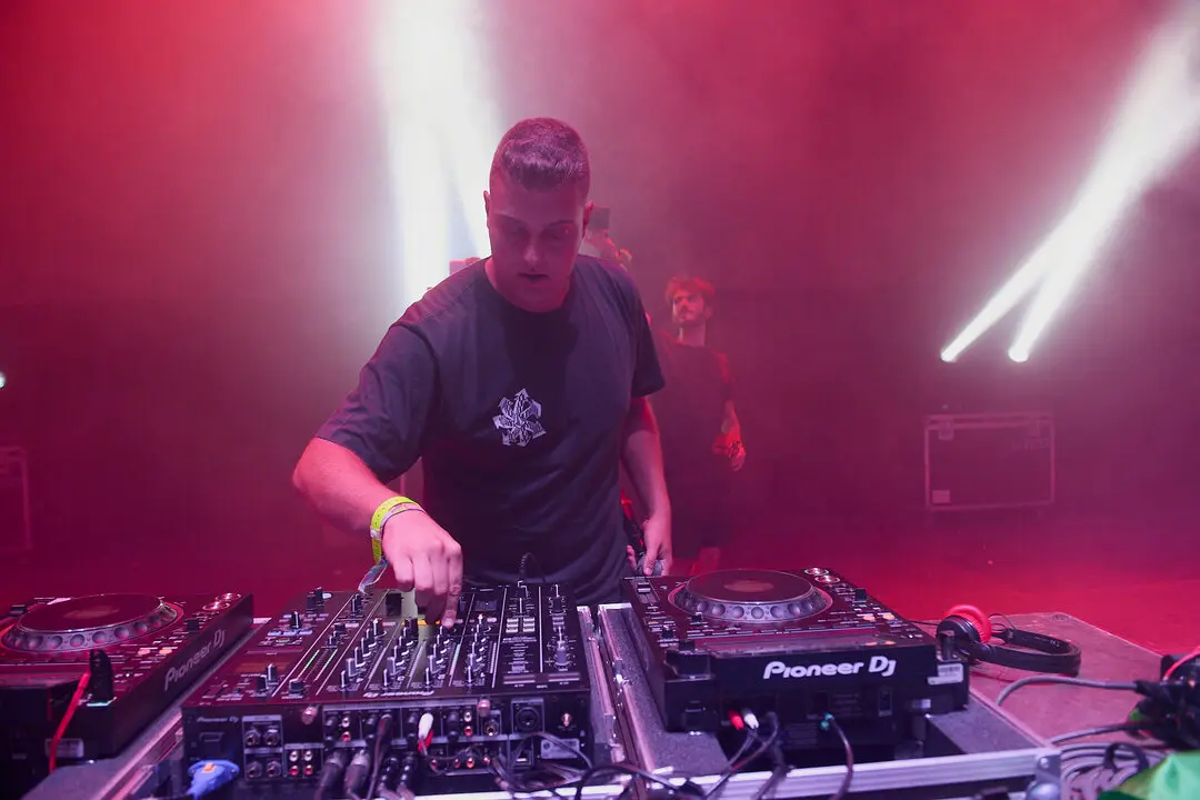 ADRIÁN DEERRE - VIVE LA FERIA 2025 - EL REY LAGARTÓN (8)