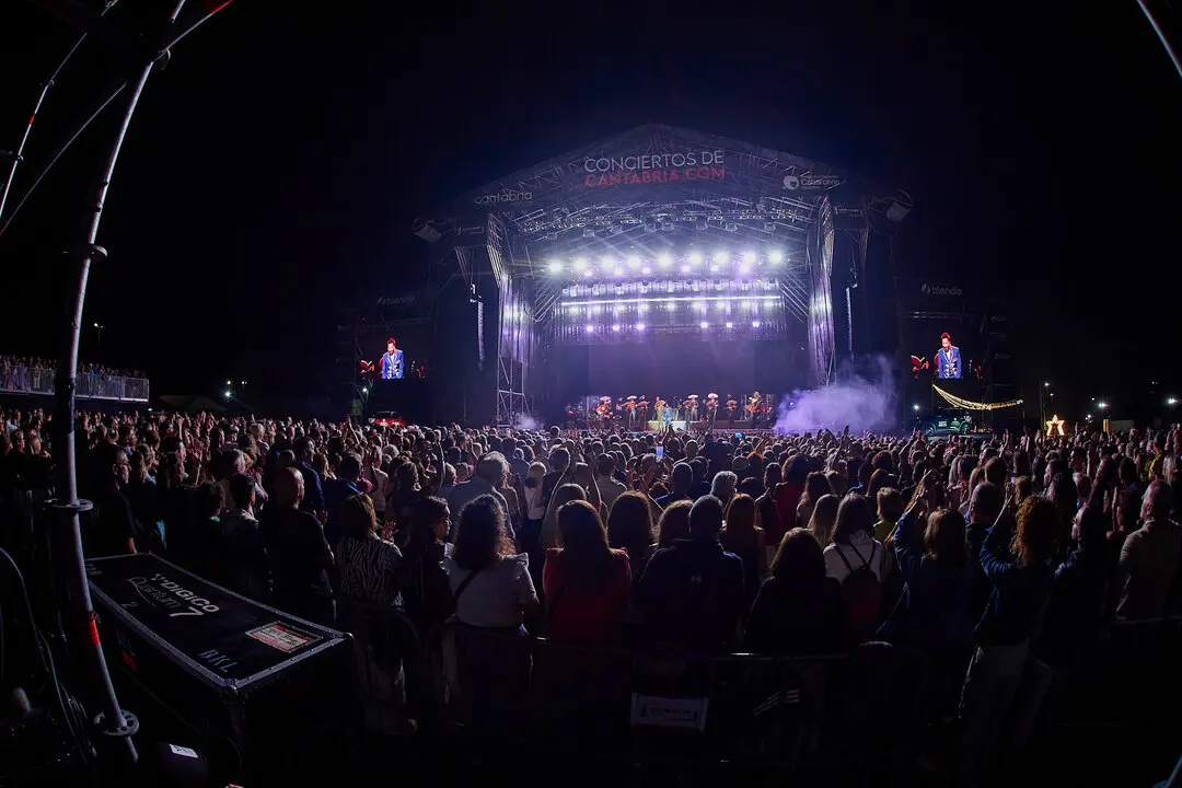 ALEJANDRO FERNÁNDEZ - SANTANDER 2025 - &copy;EL REY LAGARTÓN (17)