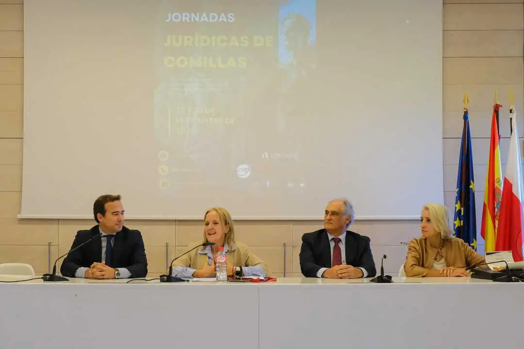 13:30 horas. Universidad Pontificia de Comillas. La consejera de Presidencia, Justicia, Seguridad y Simplificaci&oacute;n Administrativa, Isabel Urrutia, participa en la clausura de las jornadas jur&iacute;dicas organizadas por el Colegio nacional de letrados de la Administraci&oacute;n de Justicia. 26 de septiembre de 2025 &copy; Ra&uacute;l Lucio