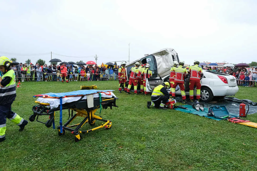 11:30 horas. Campa de la pen&iacute;nsula de La Magdalena. La consejera de Presidencia, Justicia, Seguridad y Simplificaci&oacute;n Administrativa, Isabel Urrutia, asiste a la muestra veh&iacute;culos y materiales de emergencias dentro de los actos conmemorativos del 25 aniversario del 112. 6 de julio de 2024 &copy; Ra&uacute;l Lucio