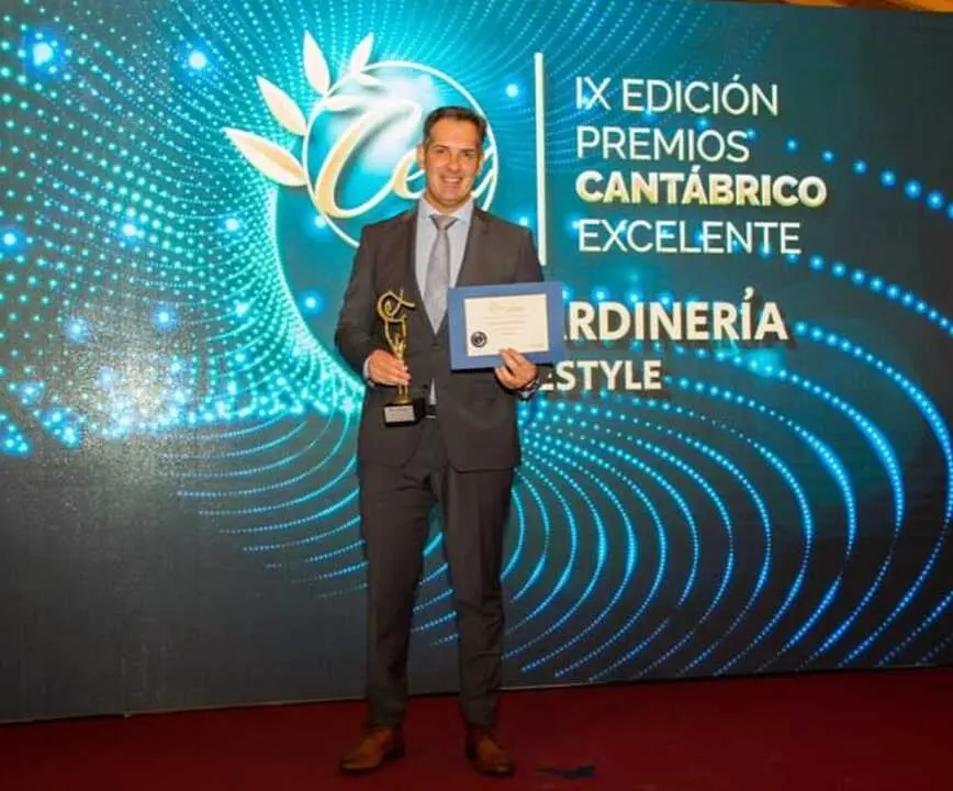 WhatsApp Image 2025-11-16 at 08.54.39