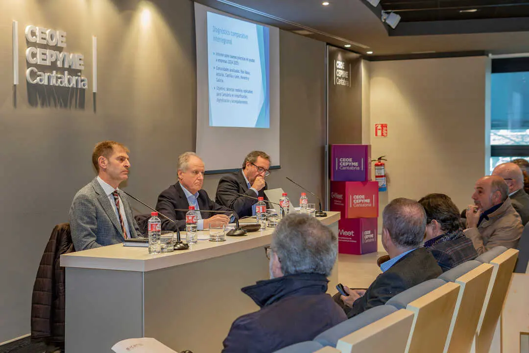 12:15 horas. Cl. Tres de noviembre, 38, Santander
El consejero de Industria, Empleo, Innovaci&oacute;n y Comercio, Eduardo Arasti, participa en el comit&eacute; de direcci&oacute;n de CEOE-CEPYME Cantabria.