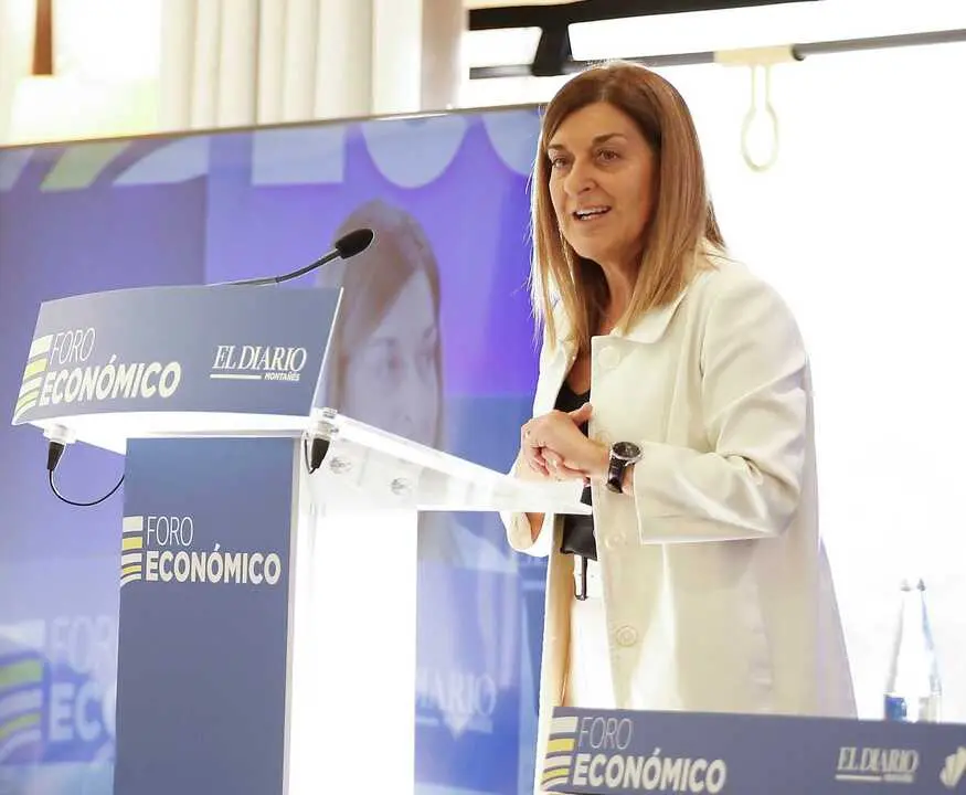 La presidenta de Cantabria, Mar&iacute;a Jos&eacute; S&aacute;enz de Buruaga, participa el Foro Econ&oacute;mico del Diario Monta&ntilde;&eacute;s con la ponencia &lsquo;La Transformaci&oacute;n de Cantabria&rsquo;. 
15 oct 25