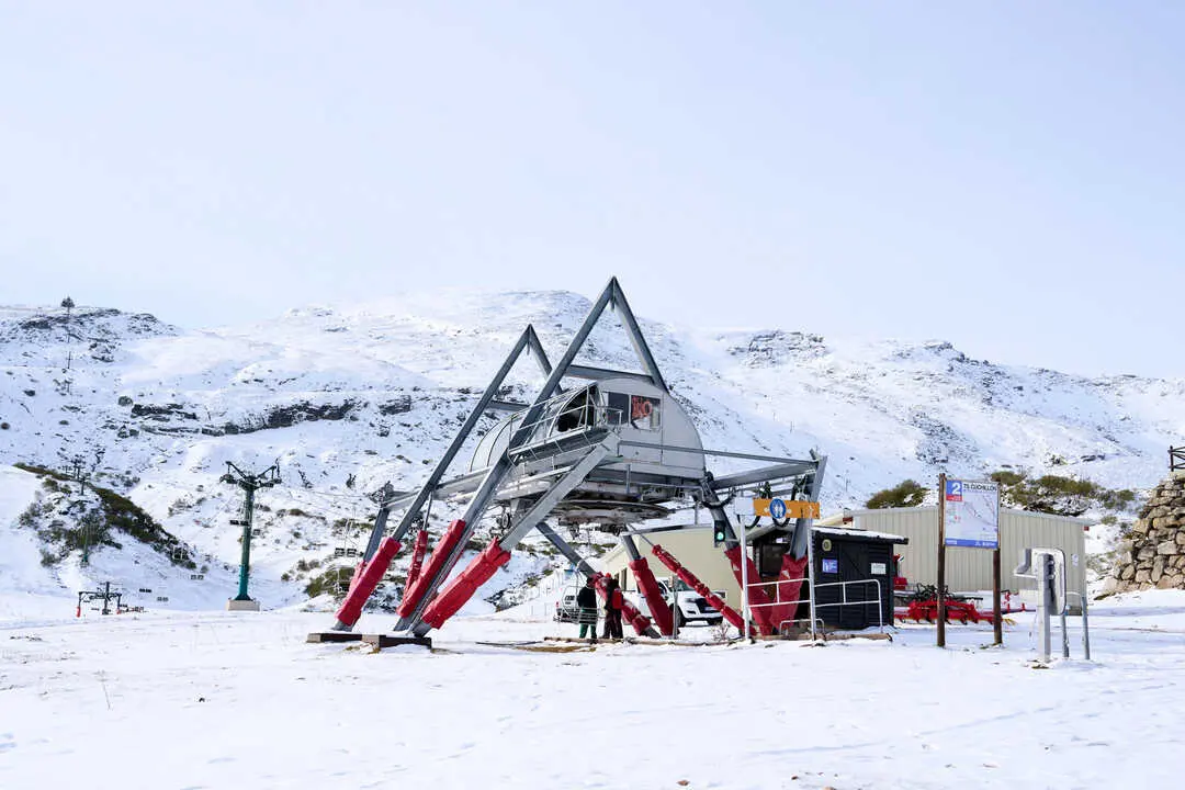 5/12/23  ALTO CAMPO
NIEVE EN ALTO CAMPO 



FOTO: Juan Manuel Serrano Arce
