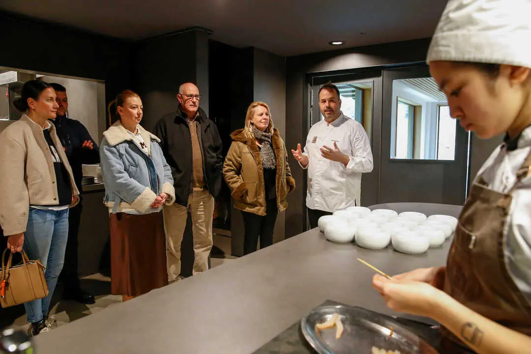 La consejera de Desarrollo Rural, Ganader&iacute;a, Pesca y Alimentaci&oacute;n, Mar&iacute;a Jes&uacute;s Susinos, visita el restaurante La Solana dentro del proyecto del grupo de acci&oacute;n local. 
13 ENE 26