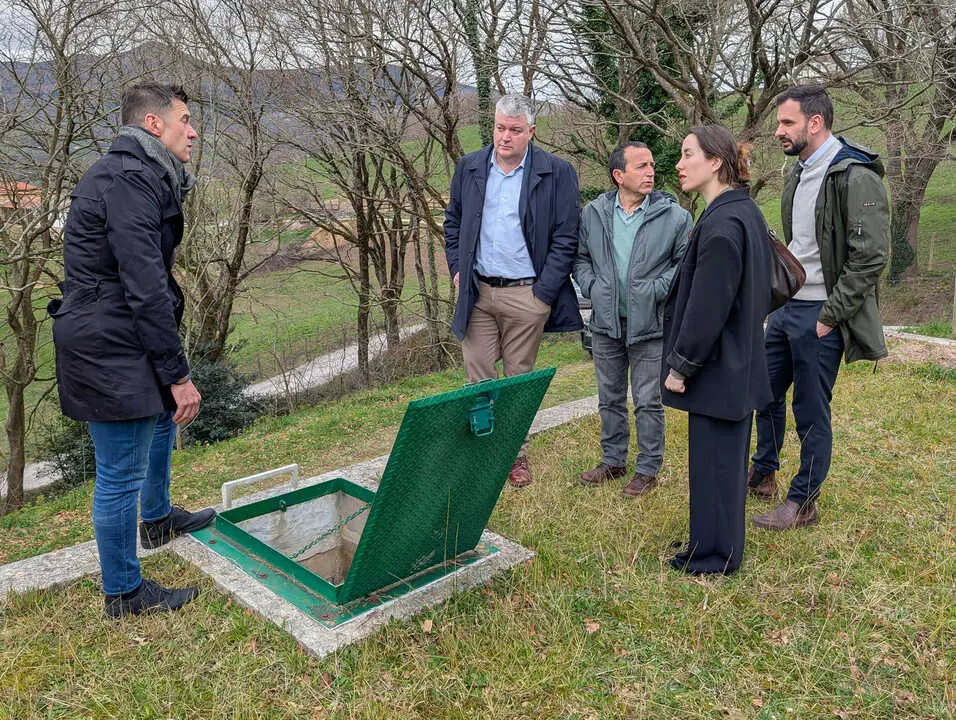 10:00 horas. Ayuntamiento de Molledo. https://maps.app.goo.gl/VCbBwnf7oG91EyhNA
El consejero de Econom&iacute;a, Hacienda, Fondos Europeos y Financiaci&oacute;n Auton&oacute;mica, Luis &Aacute;ngel Ag&uuml;eros, realiza una visita al municipio para conocer el proyecto de mejora de la gesti&oacute;n del agua.