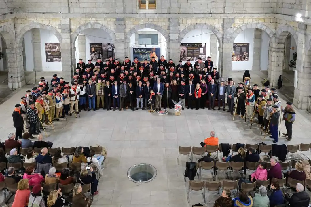20:00 horas. Parlamento de Cantabria. El consejero de Econom&iacute;a, Hacienda, Fondos Europeos y Financiaci&oacute;n Auton&oacute;mica, Luis &Aacute;ngel Ag&uuml;eros, asiste a la celebraci&oacute;n de las Rondas Marceras 2026. 11 de marzo de 2026 &copy; Ra&uacute;l Lucio