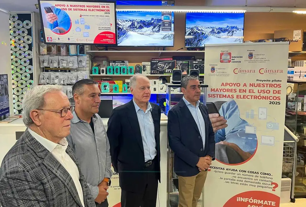 Industria_comercio-apoyo_mayores_tecnolog&iacute;as

 

El proyecto piloto &lsquo;Apoyo a nuestros mayores en el uso de sistemas electr&oacute;nicos&rsquo; que impulsa la Direcci&oacute;n General de Comercio y Consumo de la Consejer&iacute;a de Industria, Empleo, Innovaci&oacute;n y Comercio del Gobierno de Cantabria, en colaboraci&oacute;n con la Federaci&oacute;n del Comercio de Cantabria (COERCAN), ha demostrado un fuerte impacto entre la poblaci&oacute;n mayor desde su puesta en marcha, acumulando 1.397 consultas entre el 24 de septiembre y el 23 de diciembre de 2025.
6 abr 26