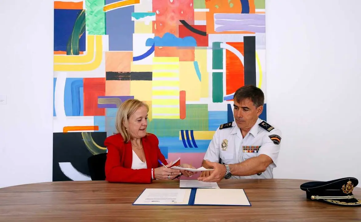 PRESIDENTA POLICIA .
1 JUN 26