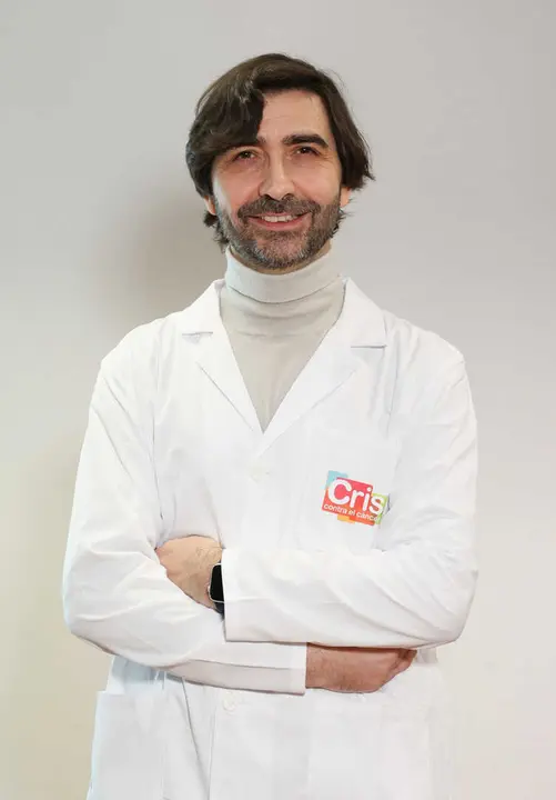 acompa&ntilde;a la nota del Premio Marqu&eacute;s de Valdecilla. Es el doctor Antonio P&eacute;rez-Mart&iacute;nez, director de la Unidad CRIS de Terapias Avanzadas en C&aacute;ncer Pedi&aacute;trico del Hospital La Paz.