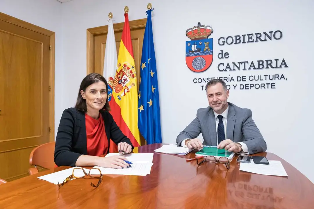 09:00 horas. Despacho del consejero. El consejero de Cultura, Turismo y Deporte, Luis Mart&iacute;nez Abad, se re&uacute;ne con la alcaldesa de Santander, Gema Igual. 16 de octubre de 2024 &copy; Ra&uacute;l Lucio