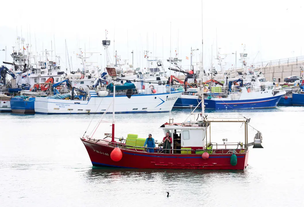 25/3/22  Santo&ntilde;a
EP Barcos pesqueros atracados 



FOTO: JUAN MANUEL SERRANO ARCE