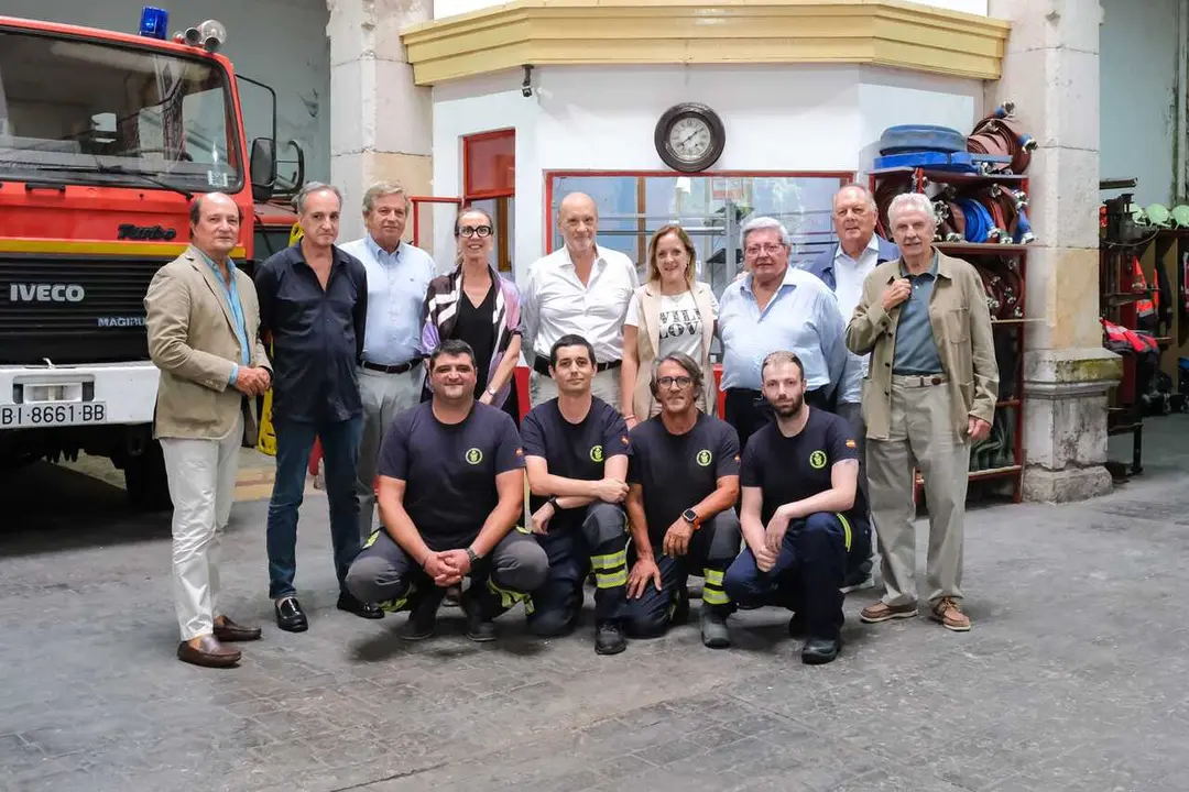 13.00 h. Parque de bomberos - plaza de Numancia (Santander). La consejera de Presidencia, Justicia, Seguridad y Simplificaci&oacute;n Administrativa, Isabel Urrutia, presenta el nuevo convenio del Real Cuerpo de Bomberos Voluntarios de Santander. 17 de agosto de 2025 &copy; Ra&uacute;l Lucio